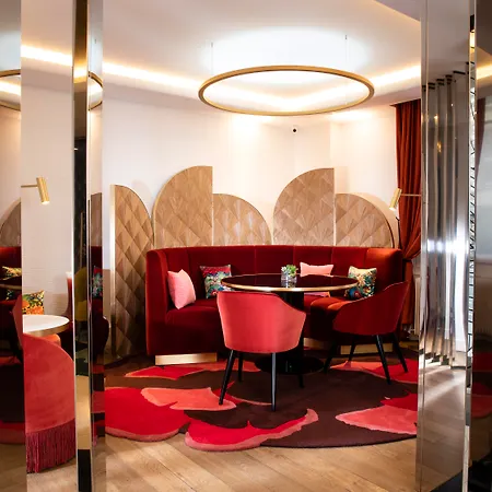 Victor Hugo Kleber 4* Paris