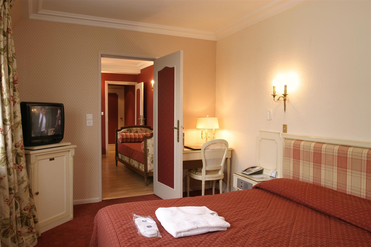 Hotel Victor Hugo Kléber 4*