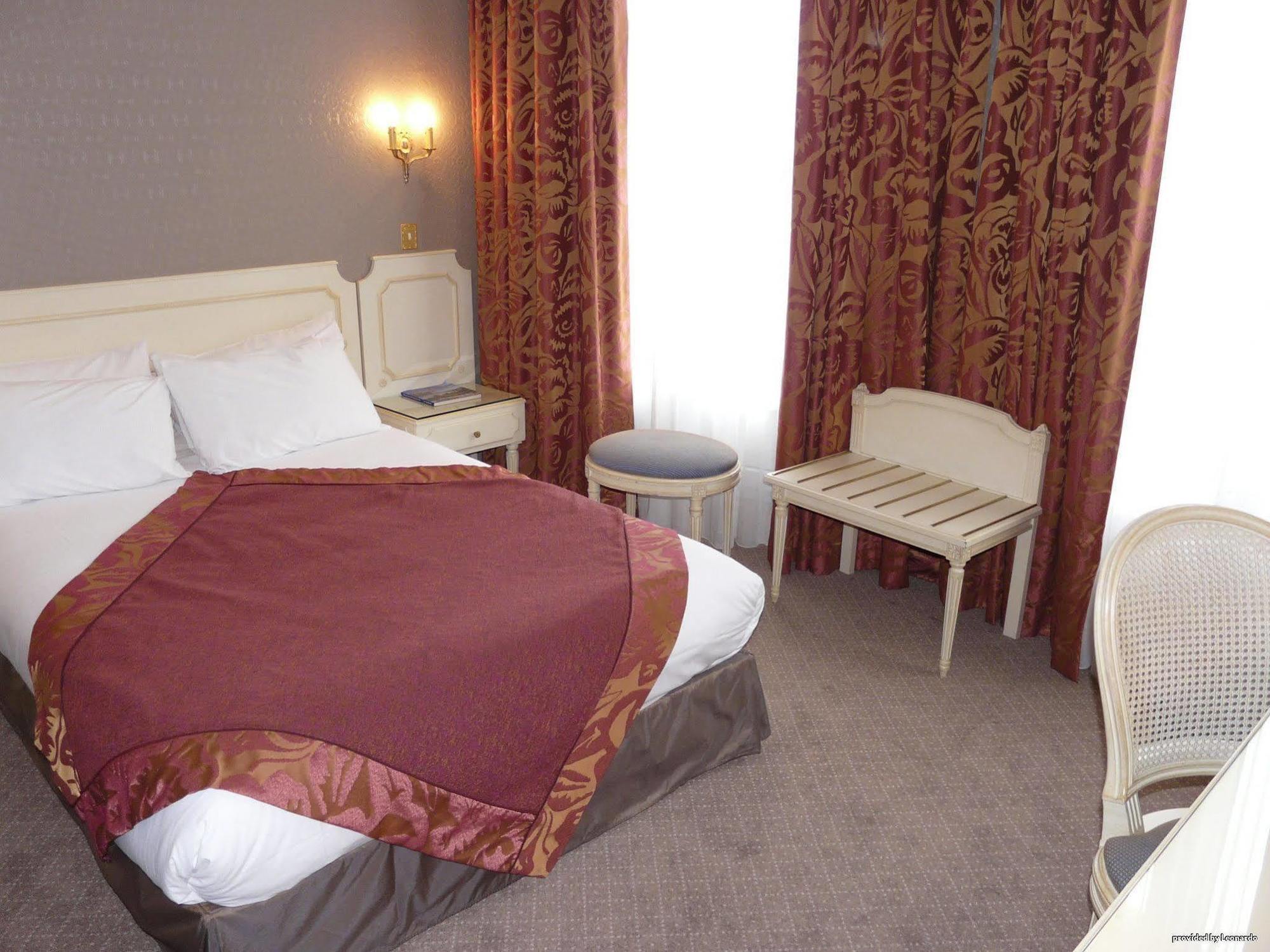 Victor Hugo Kléber Parigi