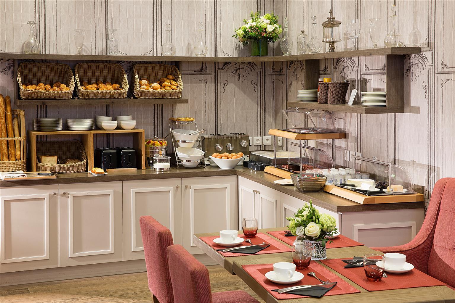 Victor Hugo Kléber Hotel